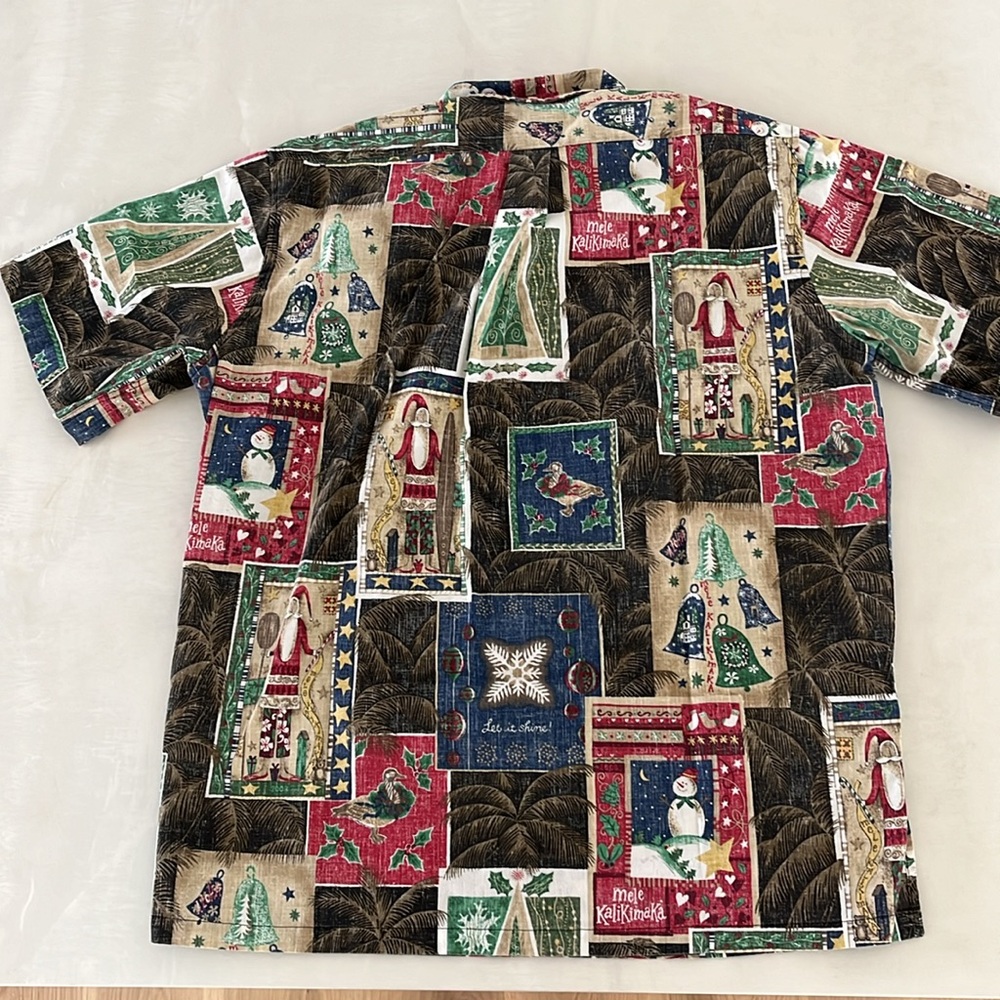 Vintage Reyn Spooner Christmas Hawaiian shirt - Picture 2 of 9